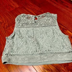 Women’s Sleeveless Lace Top